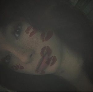 Meet your Posher, Emeri